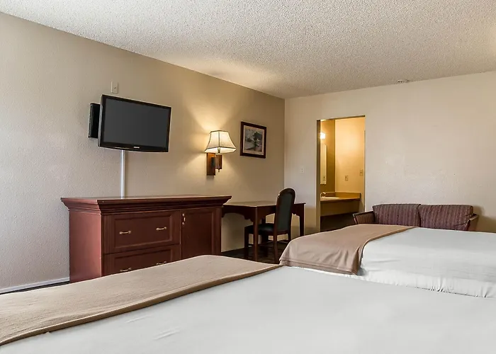 Inn Rodeway I-80 East 2*